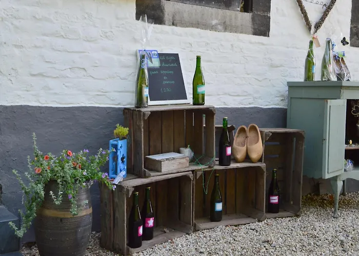 Stunning Near Forest In *