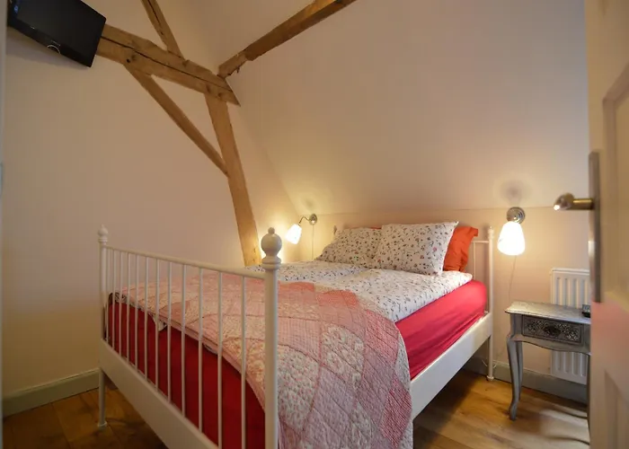 Дом отдыха Stunning Near Forest In