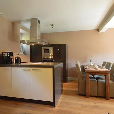 Stunning Near Forest In بيت للعطل سليناكين